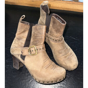 Dansko Reegan Leather Moto Boot Clogs Distressed Studs Sz 39 (8.5-9 US)